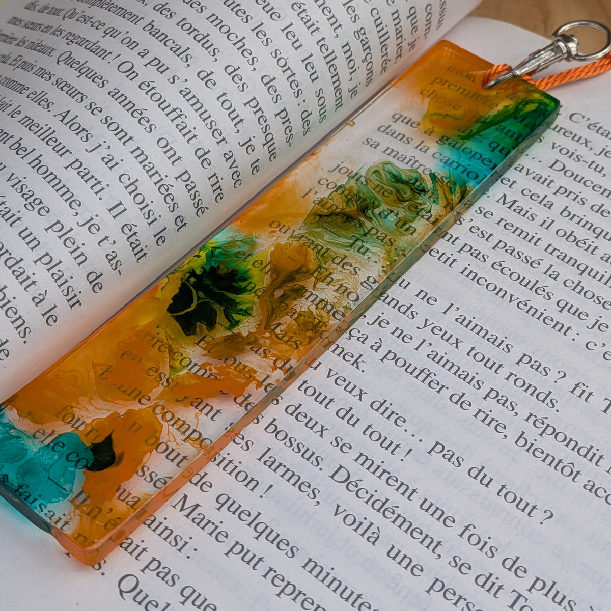 Side view of handmade resin bookmark showing 5mm thickness – EL-Creations