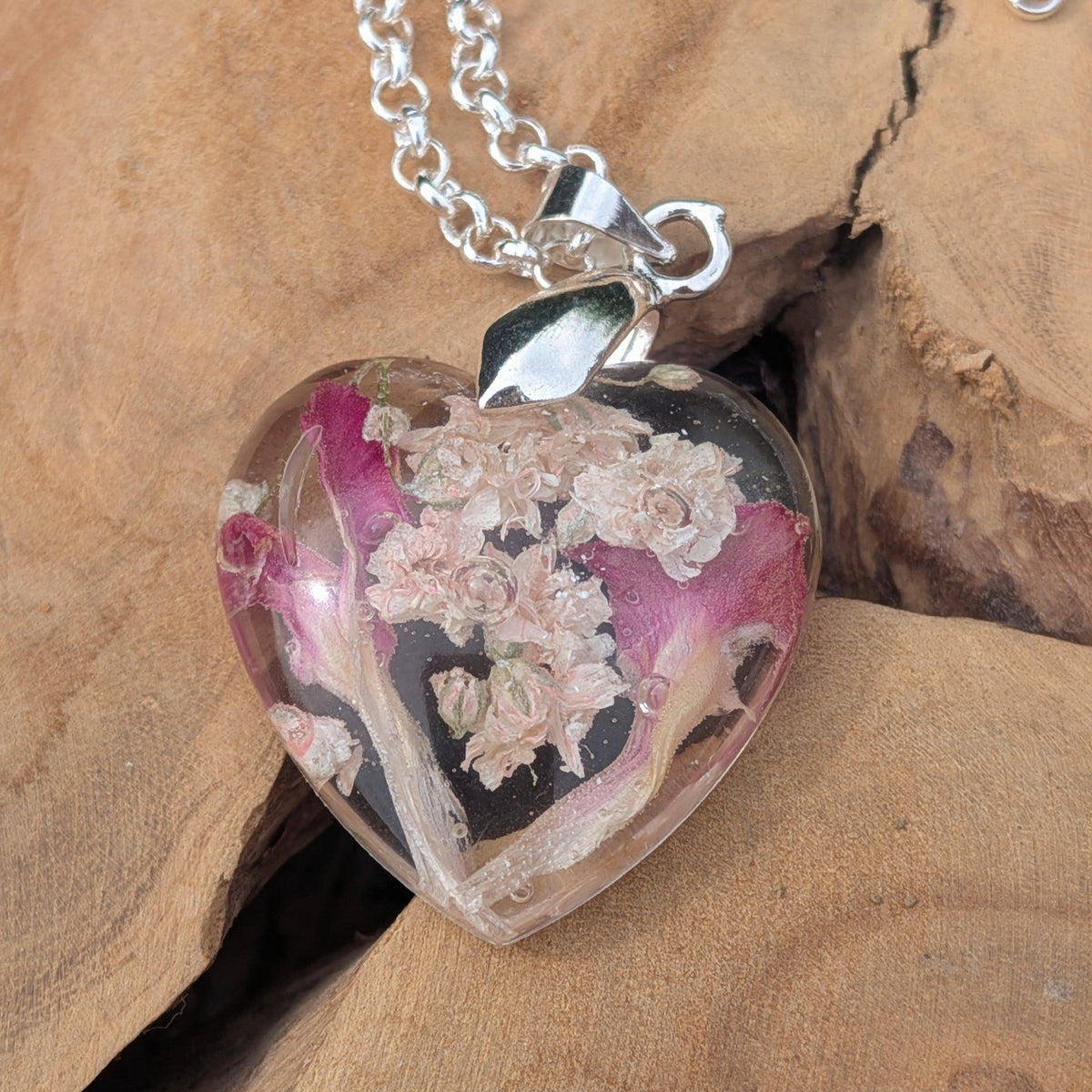 Romantic baby's breath and carnation heart resin necklace on driftwood by EL-Creations